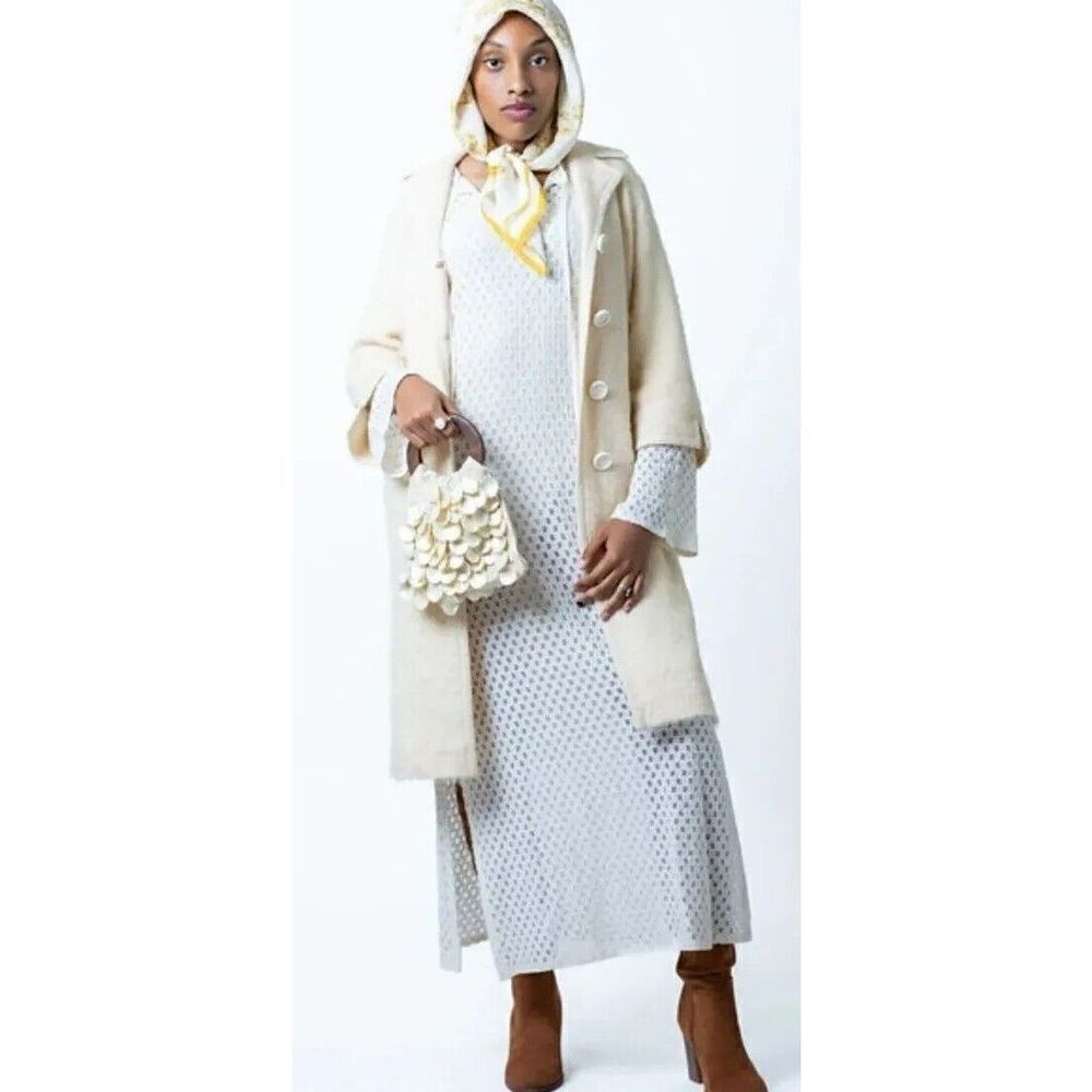 Roos Atkins Coat Ivory Curly Boucle  Wool‎ 1960 Jacket Bell Sleeves Size Medium